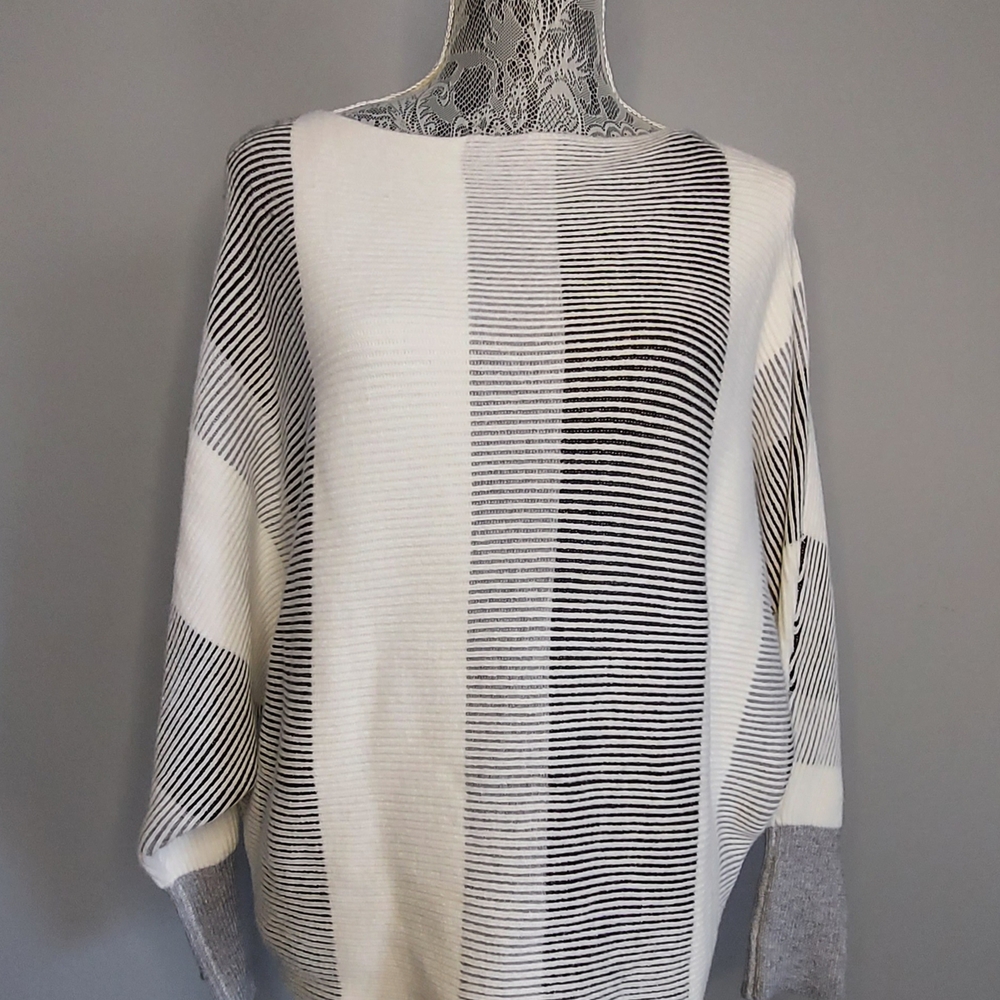 Philosophy Woman Striped Black and White Sweater Plus Size 1X New With Tags